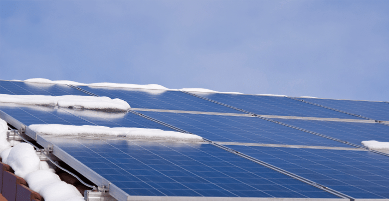 panneaux photovoltaïques en hiver