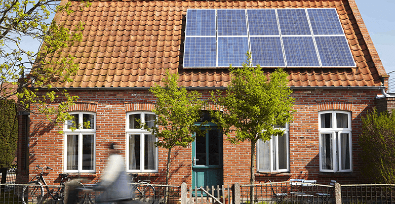 combien de panneau solaire-panneaux sur toit